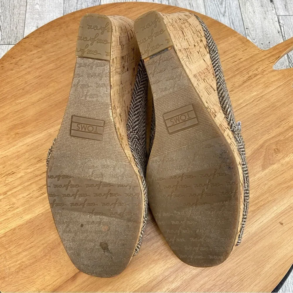 Toms Wedge Heels Herringbone Tweed Peep Toe Cork‎ Brown Tan Size 8